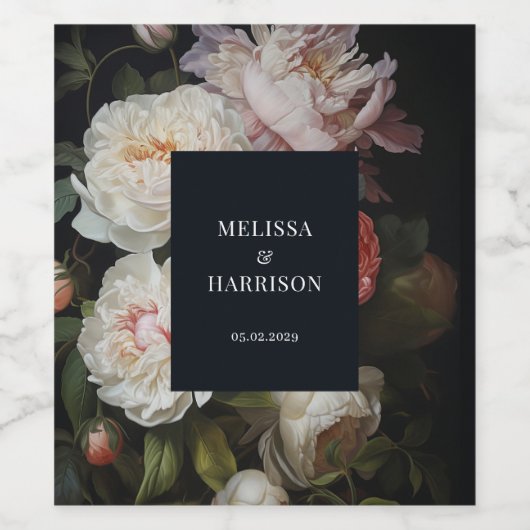 Moody Peony Painterly Floral Wedding Wine Label Weinetikett (Einzelnes Label)