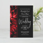 Moody Red Floral Wedding Einladung (Stehend Vorderseite)