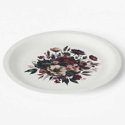 Moody Rustic Garden Florals Bohemisch Wedding Pappteller (Schrägansicht)