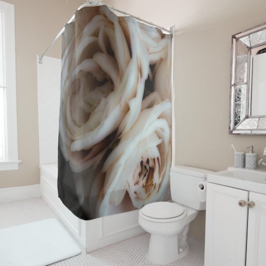 Moody Soft Pink Roses Elegante Minimal Shabby Chic Duschvorhang (Beispiel)