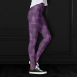Moody Tree Pattern | Lila Weihnachtsfest in Deep P Leggings<br><div class="desc">Das ist die Saison für fröhliche, tragbare Kunst! Moderne, dunkle und moodisch gemusterte Urlaubsmode. Dieses lustige festliche Design mit einem funkelnd Whimsikbäumen und einem frisch lackierten Spritzer, der mit Imitaten aus metallischem Glitzer und einem passenden soliden Hintergrund ergänzt wird. Für andere Farben oder passende Produkte wenden Sie sich bitte an...</div>