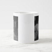 Moon & Clouds über Kansas Jumbo-Tasse (Vorderseite)