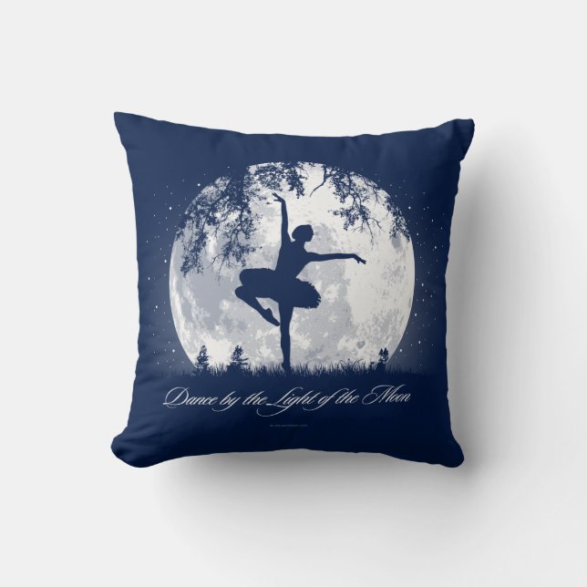 Moon Dance Throw Pillow Kissen (Vorderseite)