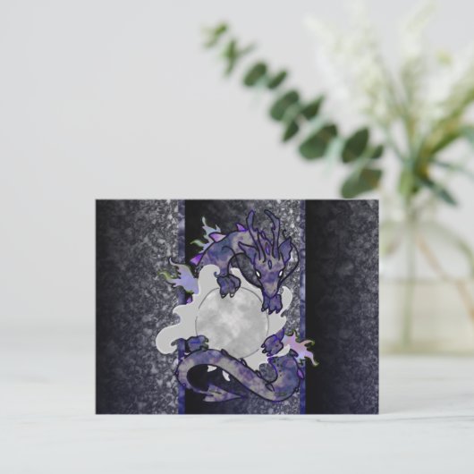 Moon Dragon Postkarte (Stehend Vorderseite)