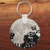 Moon hinter dunklen Blätter Schlüsselanhänger (Vorderseite)