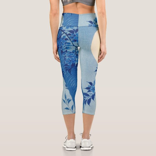 Moon Night Abend Tree Blue Moonlit Capri Leggings (Rückseite)