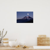 Moon Over Mount Rainier Poster (Küche)