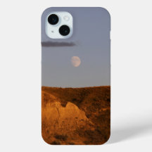 Moon Rise nach Regen