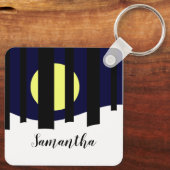 Moon Rising near Forest in Winter Schlüsselanhänger (Rückseite)