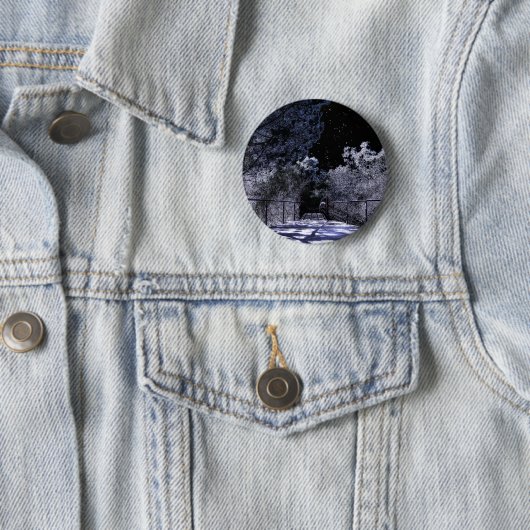 Moon Shadows - Button (Beispiel)
