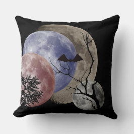 Moon Spooky Graphic Kissen
