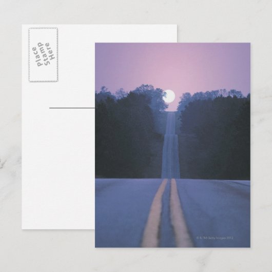 Moon über offene Straße Postkarte (Vorne/Hinten)