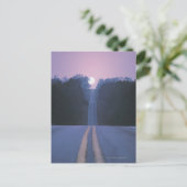 Moon über offene Straße Postkarte (Stehend Vorderseite)