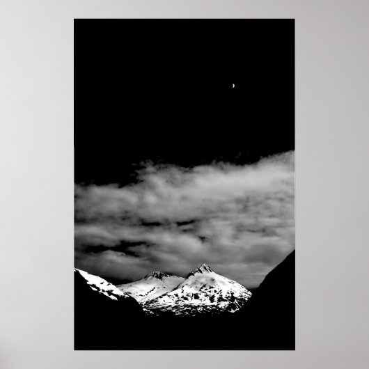 Moon über Schnee bedecktem Berg durch J.W. Poster (Vorne)