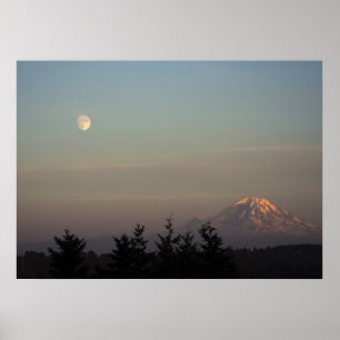 Moon und Berg Ranier auf Poster