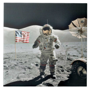 Moon Walk mit amerikanischer Flagge Fliese