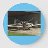 Mooney Airplane Clock Große Wanduhr (Vorderseite)