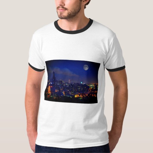 "Moonlight Cityscape" T-Shirt (Vorderseite)