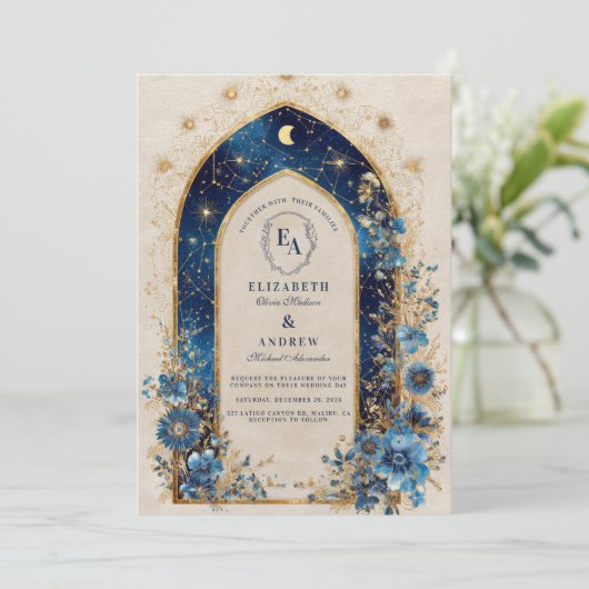 Moonlit Arch in Midnight Blue Wedding Einladung (Stehend Vorderseite)