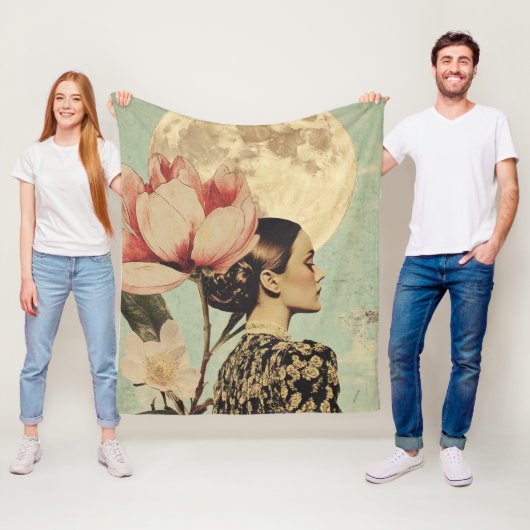 Moonlit Beauty - Frau mit rosa Blume und Mond Fleecedecke (Beispiel)