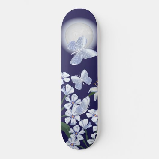 Moonlit Butterfliegen Skateboard (Vorderseite)