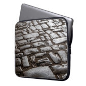 Moonlit Cobblestones Laptopschutzhülle (Vorderseite Links)