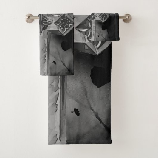 Moonlit GraveYard Gothic Cross mit Krähen Badhandtuch Set (Insitu)