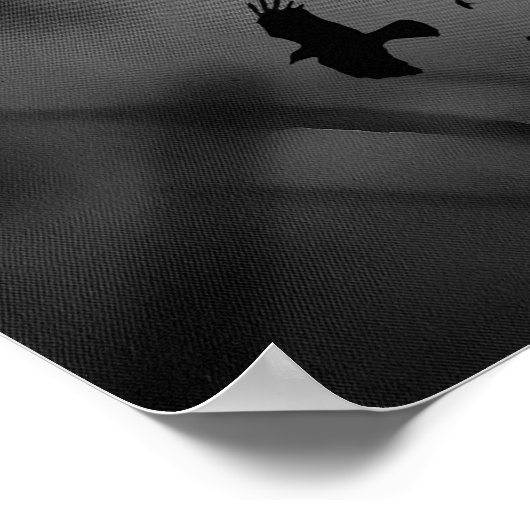 Moonlit GraveYard Gothic Cross mit Krähen Poster (Ecke)