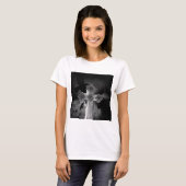 Moonlit GraveYard Gothic Cross mit Krähen T-Shirt (Vorne ganz)