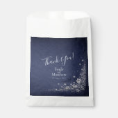 Moonlit Grove Celestial Woodland Wedding Geschenktütchen (Vorderseite)