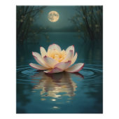 Moonlit Lotus Blume über Wasser - ruhige Nacht Poster (Vorderseite)