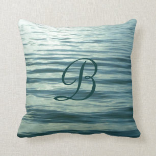 Moonlit Meer mit Monogramm Kissen