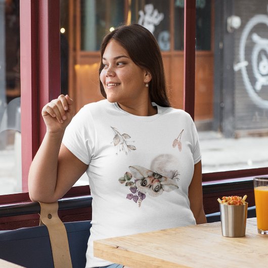 Moonlit Moth Graphic Große Größe T-Shirt