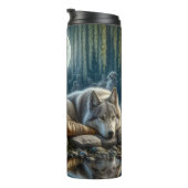 Moonlit Vigil: Frau und Wolf. Thermosbecher (Nach rechts gedreht)