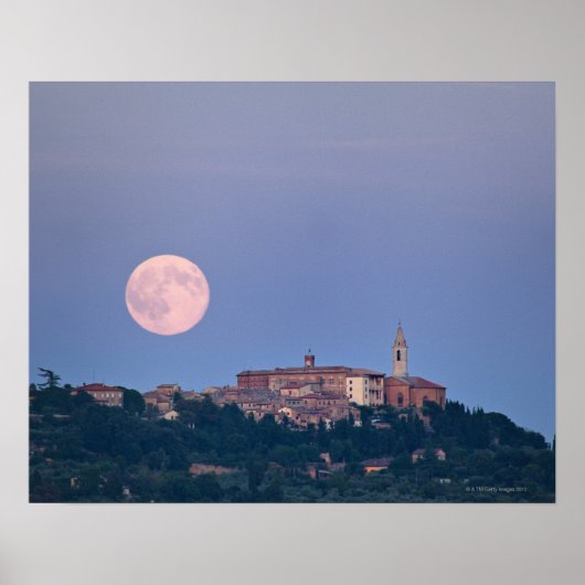 Moonrise über Pienza Poster (Vorne)