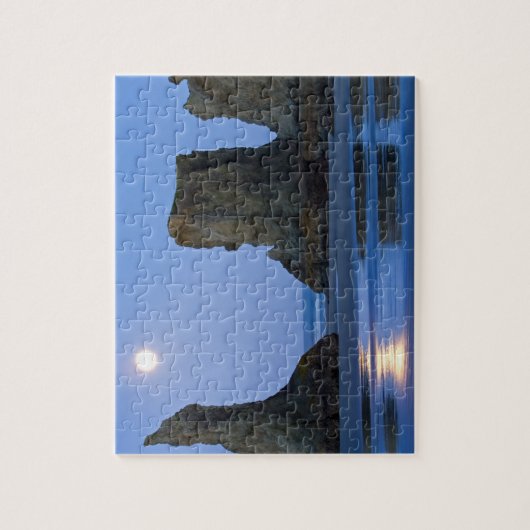 Moonset, Bandon Beach, Oregon. Puzzle (Vertikal)