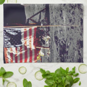 Moonwalk Apollo 17 Geschirrtuch (Gefaltet)