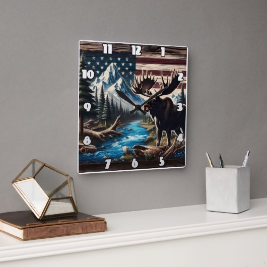 Moose by Lake Mit dem Hintergrund von Berg und Fla Quadratische Wanduhr (Büro)
