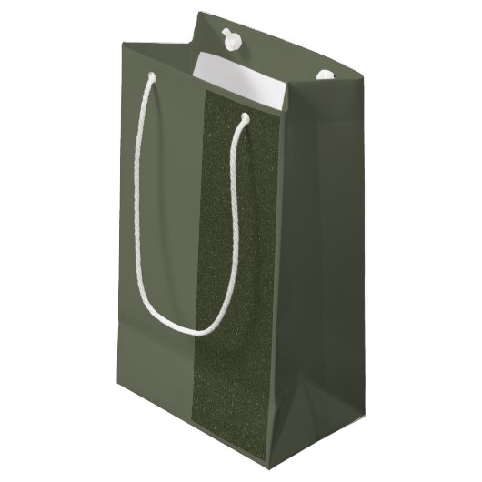 Moosgrüne Geschenktüte mit einem Slim Panel - indi (Vorderseite Schrägansicht)