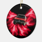 Mopar: 'Ladegerät 69 auf rotem Blitz Keramik Ornament (Links)