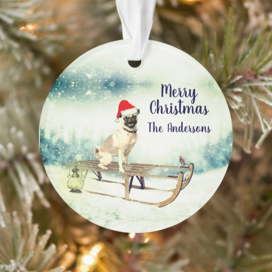 Mops auf einem Schlitten Ornament (Baum)