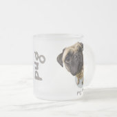 Mops auf einer Tasse (VorderseiteRechts)