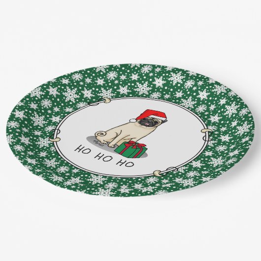 Mops der Weihnachtszeit (helle Weihnachtsmannmütze Pappteller (Schrägansicht)