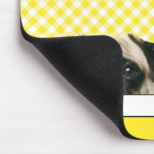 Mops Dog auf Yellow Gingham Mousepad (Ecke)