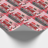 Mops Dog Car mit Herzvalentiner Geschenkpapier (Ecke)