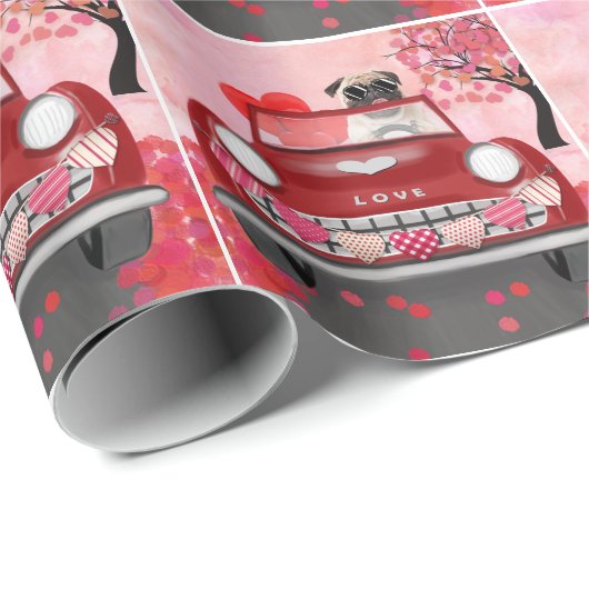 Mops Dog Car mit Herzvalentiner Geschenkpapier (Rolleneckpunkt)