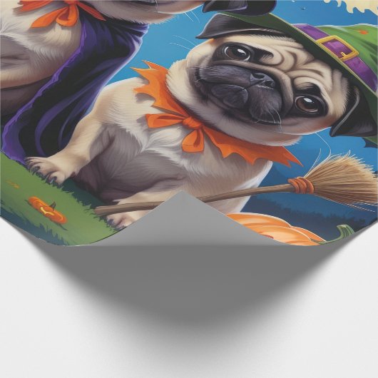 Mops Dog Pumpkin Halloween Funny Geschenkpapier (Ecke)