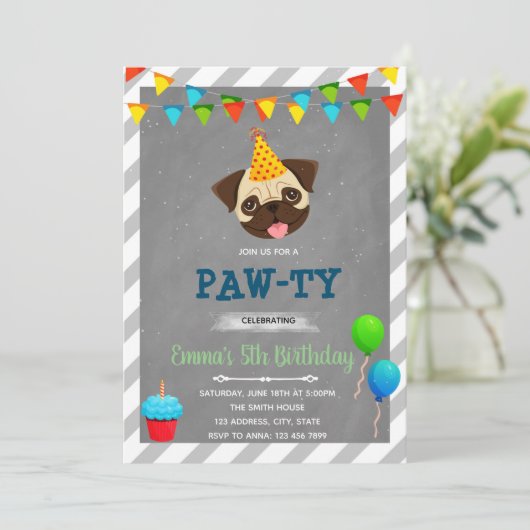 Mops Geburtstagsfeier Einladung (Stehend Vorderseite)