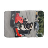 Mops-Go-Kart-Rennen Badematte (Vorderseite)