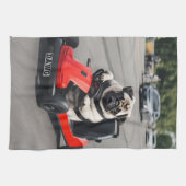 Mops-Go-Kart-Rennen Geschirrtuch (Horizontal)
